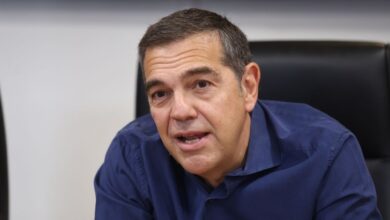 Αλέξης-Τσίπρας:-Να-αποτρέψουμε-το-αντεργατικό-σχέδιο-Μητσοτάκη-για-περικοπή-του-επιδόματος-ανεργίας