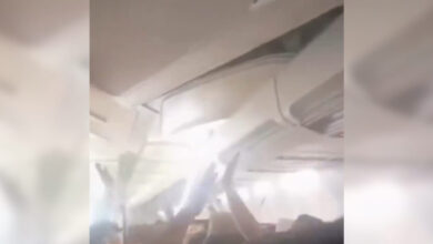 Τρόμος-σε-πτήση-boeing-737-στο-Ιράν:-Διαλύθηκε-το-εσωτερικό-του-αεροσκάφους,-κομμάτια-έπεφταν-πάνω-στους-επιβάτες