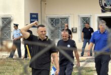 Αποφυλάκιση-Κασιδιάρη:-Αντιδράσεις-των-κομμάτων-για-την-πρόθεση-του-να-κατέβει-στις-εκλογές-–-«Πρόκληση-απέναντι-στα-θύματα-της-Χρυσής-Αυγής»