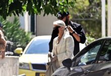 Γιώργος-Μαζωνάκης:-Κατέρρευσε-η-γιατρός-που-κατηγορείται-για-τον-θάνατό-του-–-Διακόπηκε-η-απολογία-του-συζύγου-της