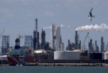 Πετρέλαιο:-Στα-108-δολάρια-το-brent-–-Τα-αυξημένα-αποθέματα-αργού-στις-ΗΠΑ-ανέκοψαν-το-ανοδικό-σερί