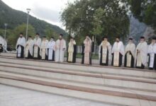 Με-λαμπρότητα-η-υποδοχή-της-Τίμιας Κάρας-του-Αγίου-Βησσαρίωνος