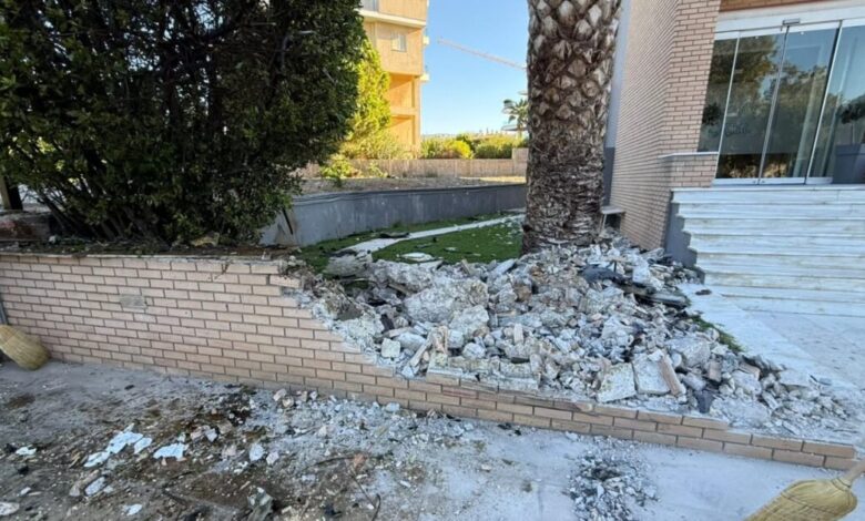 Τροχαίο-στην-Ποσειδώνος:-Νεκροί-οι-3-επιβαίνοντες-του-αυτοκινήτου-που-ανετράπη-–-Σε-κρίσιμη-κατάσταση-οι-2-τραυματίες