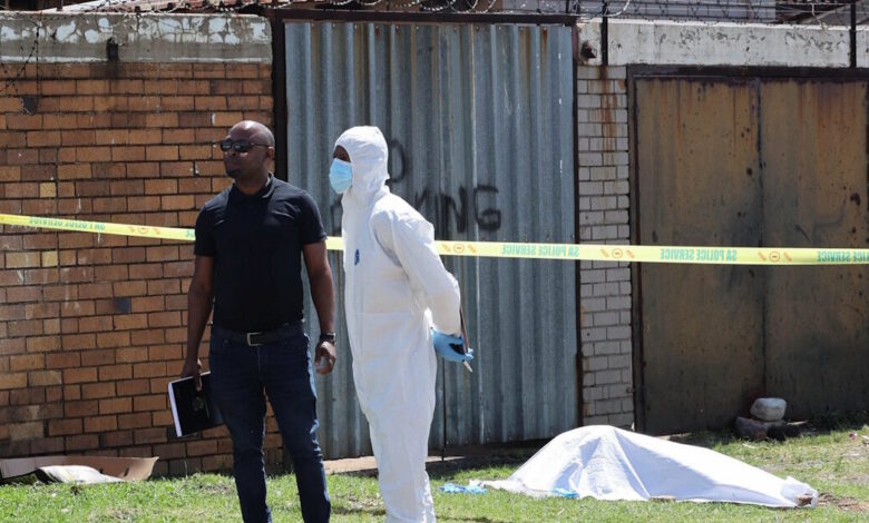 Τρόμος-για-serial-killer-στη-Νότια-Αφρική-–-Βρέθηκε-και-9η-δολοφονημένη-γυναίκα-στην-ίδια-περιοχή