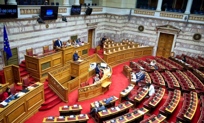 Επίδομα-θέρμανσης:-«Πυρ-ομαδόν»-από-την-αντιπολίτευση-κατά-Μητσοτάκη-–-«Πενιχρές-εξαγγελίες»-και-«επικοινωνιακή-αριθμητική»