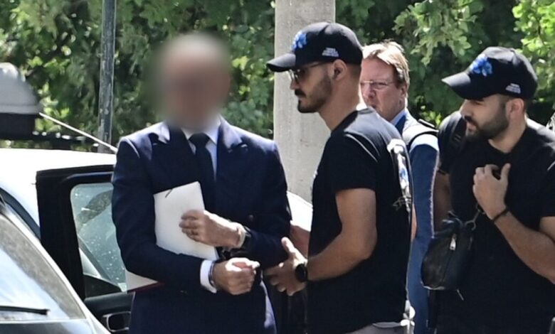 Γιώργος-Μαζωνάκης:-Μηχάνημα-κυτταρικής-θεραπείας-σχεδίαζε-να-φέρει-ο-58χρονος-γιατρός