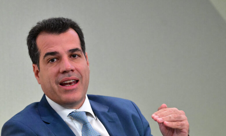 Πλεύρης:-Το-ΠΑΣΟΚ-κάνει-σπέκουλα-–-«Πήρα-ιατρικές-συμβουλές,-δεν-υπήρχε-συνεργασία»