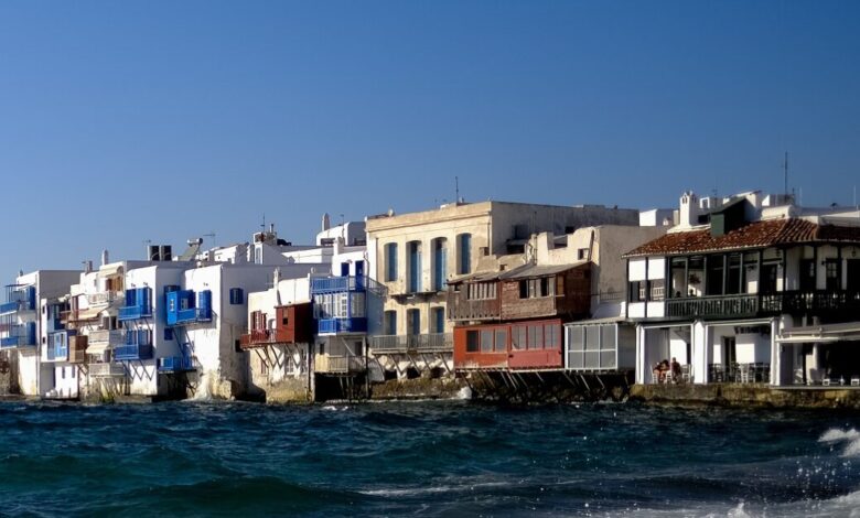 Σφραγίστηκε-η-Πολεοδομία-Μυκόνου-–-Έρευνα-για-εκκρεμείς-υποθέσεις-αυθαιρέτων