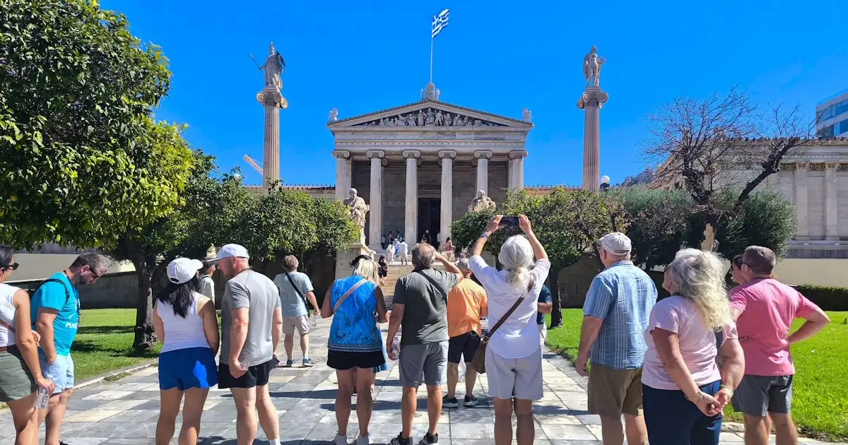 Καιρός-αύριο:-Αγγίζει-τους-33°c-η-θερμοκρασία-–-Βροχές-και-καταιγίδες-στα-ορεινά-ηπειρωτικά