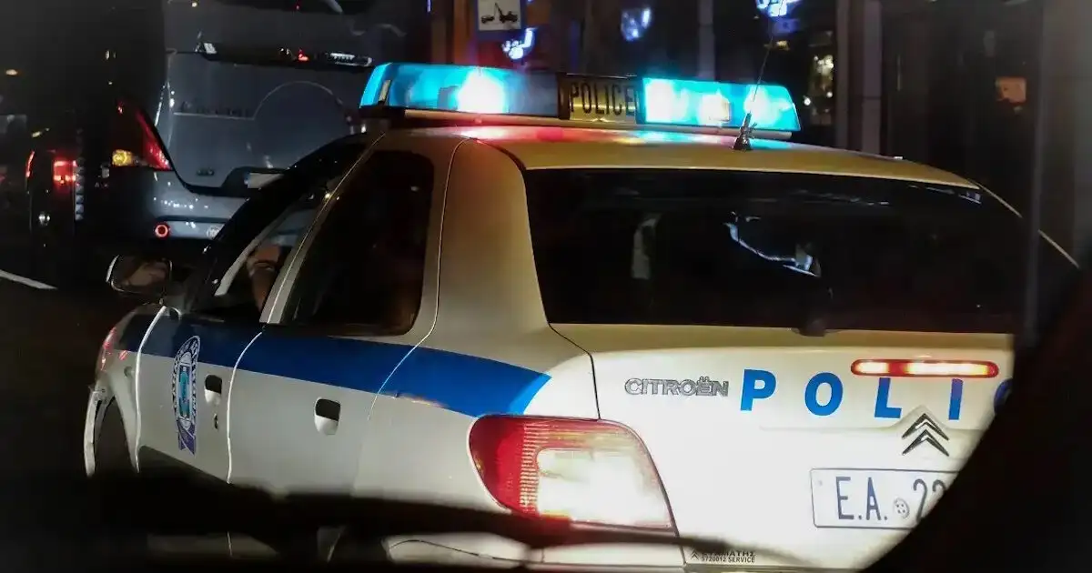 Καρπενήσι:-Αστυνομικός-«ξεγέλασε»-σπείρα-που-έκανε-τηλεφωνικές-απάτες-–-Δύο-συλλήψεις
