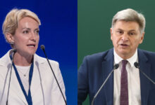 Η-Σδούκου-καταγγέλλει-τον-Φαραντούρη-για-σεξιστική-επίθεση-και-ζητά-την-αποπομπή-του-από-το-ΠΑΣΟΚ:-«Η-ανοχή-σημαίνει-συμφωνία»