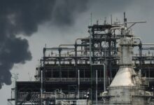 Πετρέλαιο:-Το-brent-κάτω-από-τα-100-δολάρια-ανά-βαρέλι-–-Οι-τρεις-καταλύτες-που-αλλάζουν-την-κατάσταση-στην-αγορά