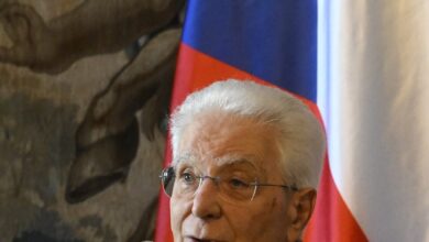 Ο-Ματαρέλα-«αδειάζει»-Μελόνι:-Το-σχολείο-είναι-το-ισχυρότερο-μέσο-ένταξης-για-όσους-φθάνουν-από-άλλες-χώρες