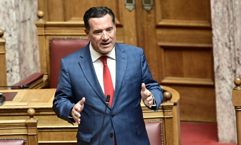 Γεωργιάδης-για-την-γιατρό-της-Καρνεάδου:-Απατεώνισσα,-στους-ελέγχους-έκρυβε-το-μηχάνημα-για-να-μην-εντοπίζεται