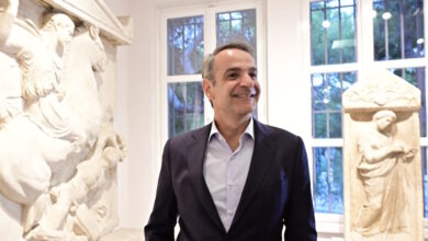 Συγκρατημένη-αισιοδοξία-για-τις-δημοσκοπήσεις-το-Μέγαρο-Μαξίμου-–-Ποντάρουν-στα-μέτρα-και-την-αξιοπιστία-για-τις-εκλογές