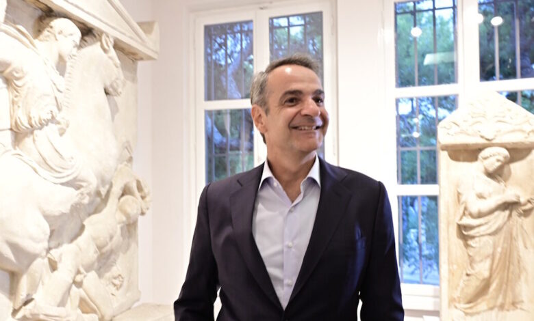 Συγκρατημένη-αισιοδοξία-για-τις-δημοσκοπήσεις-το-Μέγαρο-Μαξίμου-–-Ποντάρουν-στα-μέτρα-και-την-αξιοπιστία-για-τις-εκλογές