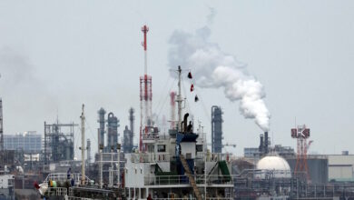 Κάτω-από-τα-100-δολάρια-το-brent,-σε-πτώση-και-το-φυσικό-αέριο-με-φόντο-τα-σημάδια-προόδου-στις-συνομιλίες-μεταξύ-ΗΠΑ-και-Ιράν