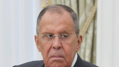 Σεργκέι-Λαβρόφ:-Η-Ρωσία-«δεν-θα-κάνει-παύση»-στον-πόλεμο-με-την-Ουκρανία