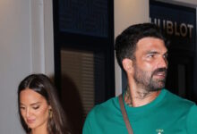 Ρία-Ελληνίδου-και-Δημήτρης-Αλεξάνδρου-σε-βίντεο-μέσα-σε-ασανσέρ:-Τα-δύο-κομμάτια-που-του-τραγούδησε