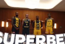 ΑΕΚ:-Οι-νέες-φανέλες-της-«Βασίλισσας»-με-χορηγό-τη-superbet