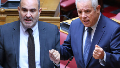 Βλάχος-και-Μαρκόπουλος-«σφάχτηκαν»-για-τους-δανειολήπτες:-«Είμαστε-εκτός-πραγματικότητας»-–-«Ήρθατε-να-ξεπετάξετε-την-ερώτηση-ενός-“παράξενου”-βουλευτή»