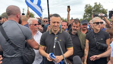 Σάλος-με-την-αποδοχή-δωρεάς-του-Ηλία-Κασιδιάρη-σε-Σύλλογο-Γονέων-δημοτικού-σχολείου-στα-Μέγαρα