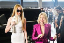 Η-Ναόμι-Γουότς-με-τη-17χρονη-τρανς-κόρη-της-Κάι-Σράιμπερ-σε-εκδήλωση-της-gucci-στο-Μιλάνο