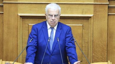 Σιμόπουλος-σε-Κωνσταντοπούλου-για-το-«σας-αρέσει-από-πάνω;»:-«Αν-το-έλεγα-εγώ,-θα-γινόταν-της-τρελής-–-Θα-με-λέγατε-σεξιστή»