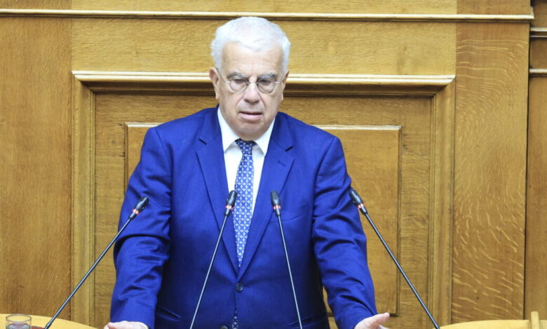 Σιμόπουλος-σε-Κωνσταντοπούλου-για-το-«σας-αρέσει-από-πάνω;»:-«Αν-το-έλεγα-εγώ,-θα-γινόταν-της-τρελής-–-Θα-με-λέγατε-σεξιστή»
