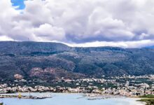 Χανιά:-Έκτακτη-άφιξη-του-κρουαζιερόπλοιου-queen-anne-στη-Σούδα-λόγω-της-κακοκαιρίας