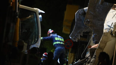 Πλάκα:-Θρίλερ-με-τους-4-τουρίστες-στο-κτίριο-που-έγινε-η-έκρηξη,-θα-πετούσαν-το-μεσημέρι-για-Αμερική-και-δεν-εμφανίστηκαν-–-Αγωνία-και-για-τους-ηλικιωμένους