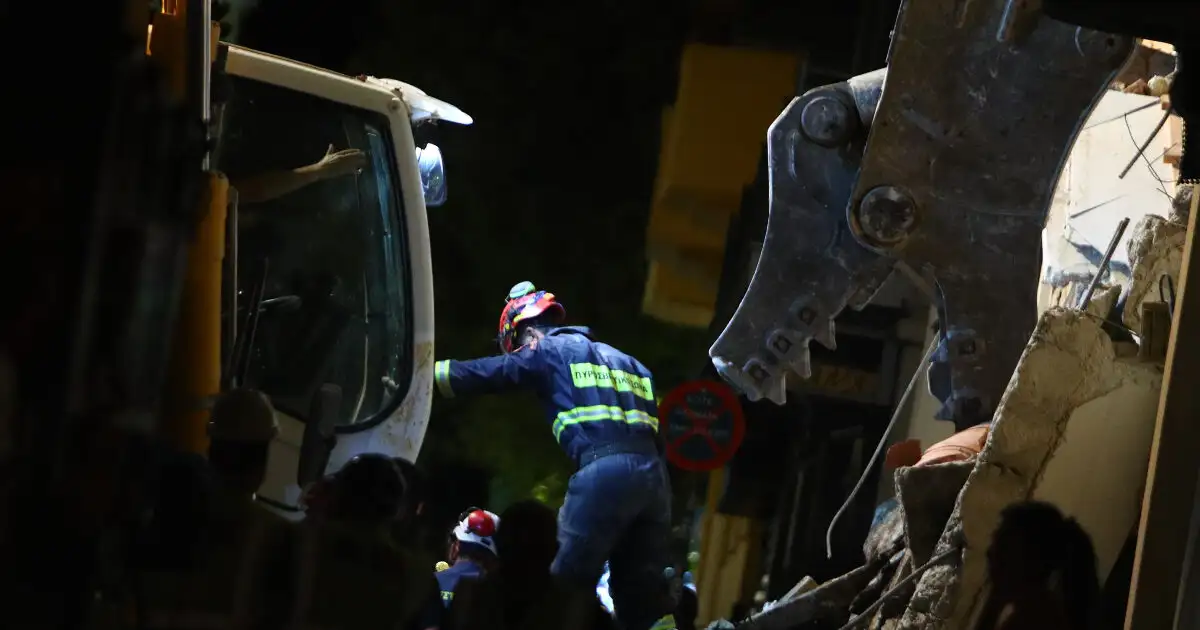 Πλάκα:-Θρίλερ-με-τους-4-τουρίστες-στο-κτίριο-που-έγινε-η-έκρηξη,-θα-πετούσαν-το-μεσημέρι-για-Αμερική-και-δεν-εμφανίστηκαν-–-Αγωνία-και-για-τους-ηλικιωμένους