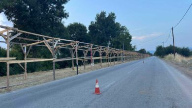 Τρίκαλα:-Στήνονται-οι-παράγκες-για-το-μεγάλο-παζάρι