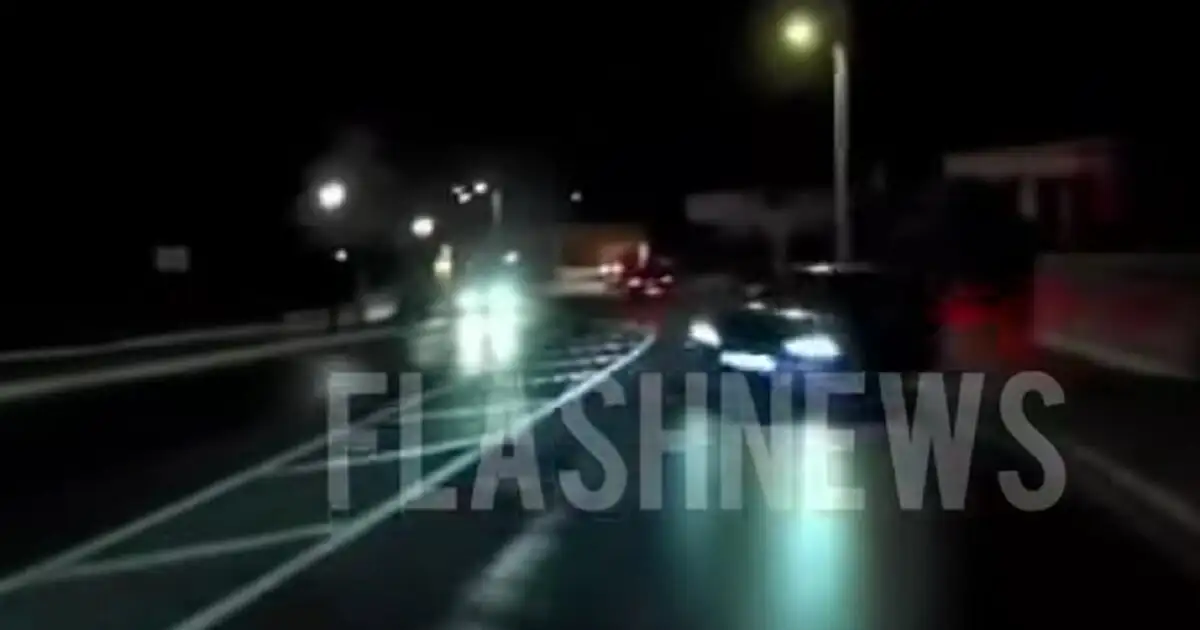 Βίντεο-από-σοκαριστικό-τροχαίο-στα-Χανιά:-Αυτοκίνητο-πέρασε-στο-αντίθετο-ρεύμα-και-έπεσε-πάνω-σε-ταξί