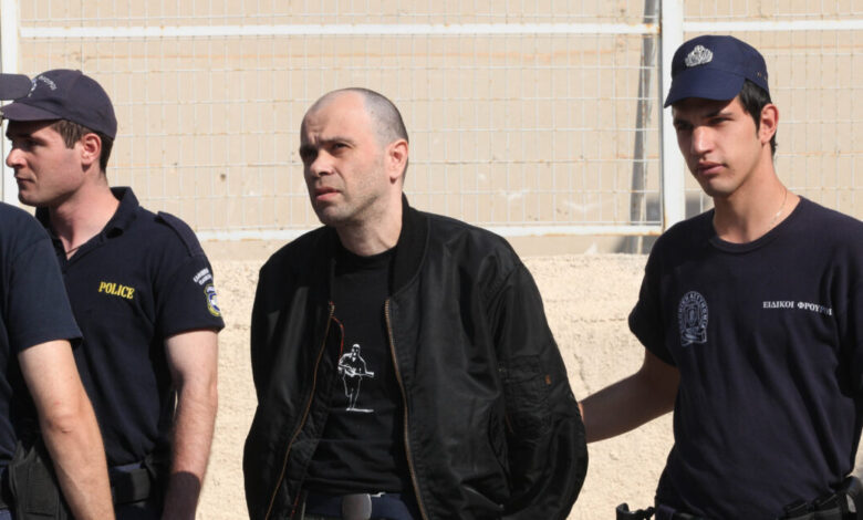 Αποφυλακίζεται-ο-Νίκος-Μαζιώτης,-μέλος-της-τρομοκρατικής-οργάνωσης-Επαναστατικός-Αγώνας