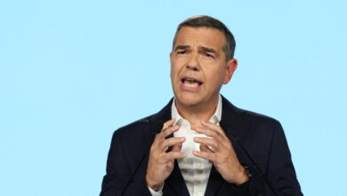 Αλέξης-Τσίπρας:-Η-ακτινογραφία-του-σχεδίου-που-ανακοίνωσε-από-Θεσσαλονίκη-–-Αναδιανομή,-μισθοί-και-ρήξη-με-το-μοντέλο-Μητσοτάκη