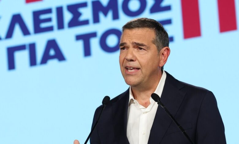 Αλέξης-Τσίπρας-στη-Θεσσαλονίκη:-Κατώτατος-μισθός-1000-ευρώ-το-2027,-μείωση-ΦΠΑ-και-κατάργηση-τέλους-επιτηδεύματος-και-πανελληνίων