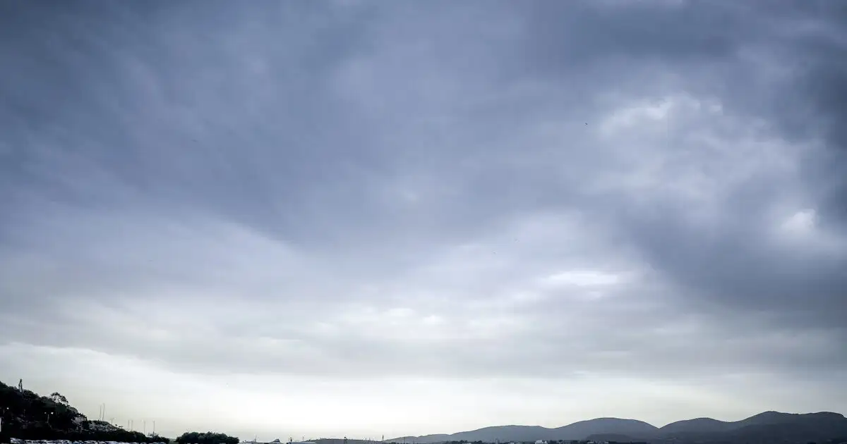 Καιρός-αύριο:-Στους-36-βαθμούς-η-θερμοκρασία,-έως-6-μποφόρ-οι-άνεμοι-–-Πού-θα-βρέξει