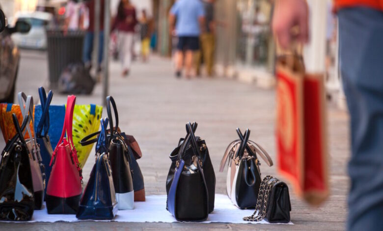 Πρόστιμα-2,13-εκατ-ευρώ-από-την-Αρχή-Ελέγχου-της-Αγοράς-σε-2-μήνες-–-Κατάσχεση-127.462-προϊόντων-«μαϊμού»