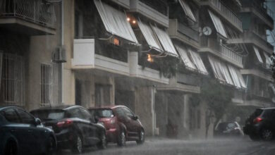 Καιρός-αύριο:-Βροχές-στα-ορεινά-ηπειρωτικά-–-Άνεμοι-7-μποφόρ-στο-Αιγαίο,-έως-35-βαθμούς-η-θερμοκρασία
