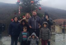 Ευρυτανία:-«Γελοιότητες-αυτά-για-τα-ποντίκια-και-τους-αρουραίους»-απαντά-η-δασκάλα-στη-Φουρνά-για-την-πολύτεκνη-οικογένεια-που-μετακόμισε