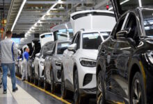 h-volkswagen-«κόβει»-100.000-θέσεις-εργασίας-μέχρι-το-2030,-μειώνει-μοντέλα-και-επανεξετάζει-την-παραγωγή-4-εργοστασίων
