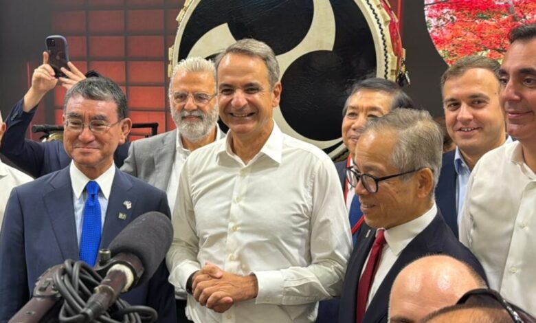 ΔΕΘ-2026:-Με-παραδοσιακά-τύμπανα-taiko-η-υποδοχή-του-Κυριάκου-Μητσοτάκη-στο-περίπτερο-της-Ιαπωνίας