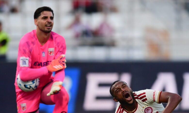 Απολογήθηκε-ο-Σιαμπάνης-για-τον-τραυματισμό-του-Ελ-Κααμπί:-«Δεν-είχα-πρόθεση,-ήταν-σπαρακτικό-να-σε-βλέπω-να-πονάς»