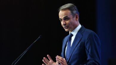 ΔΕΘ-2026:-Οι-σπόντες-Μητσοτάκη-κατά-Τσίπρα-με-ένα-τραγούδι:-«Ωραία-που-τα-λες,-μα-έλα-που-σε-ξέρω»