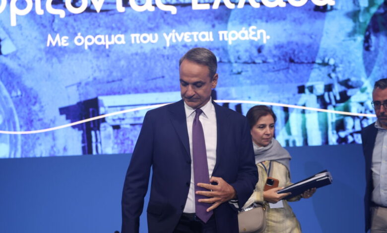 Πυρ-ομαδόν-αντιπολίτευσης-σε-Μητσοτάκη:-«Αναξιοπιστία-και-εξαπάτηση»,-«Πρωθυπουργός-των-καρτέλ»,-«Σύνταγμα-Λάστιχο»