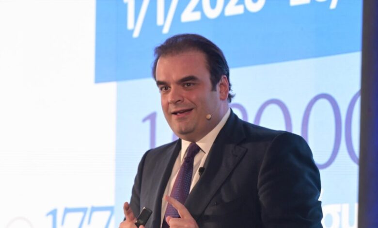 Πιερρακάκης:-Έρχεται-νέα-πλατφόρμα-«Συνέπεια»-–-Η-οικονομία-σε-αριθμούς-και-τι-σημαίνουν-για-τους-πολίτες