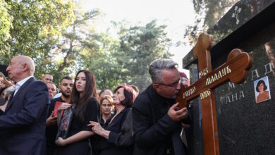 Σερβία:-Με-τιμές-ήρωα-κηδεύτηκε-ο-καταδικασμένος-για-εγκλήματα-πολέμου-στρατηγός-Ράτκο-Μλάντιτς-–-Βίντεο-και-φωτογραφίες