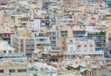 «Σπίτι-μου-3»,-κατάργηση-ΕΝΦΙΑ-στα-χωριά-και-κίνητρα-για-κλειστά-ακίνητα-–-Τα-μέτρα-για-το-στεγαστικό-και-οι-όροι-χρηματοδότησης