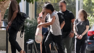 Νεκρό-βρέφος-στην-Κυψέλη:-Παραμένουν-προσωρινά-κρατούμενοι-οι-γονείς-και-ο-26χρονος-Αφγανός